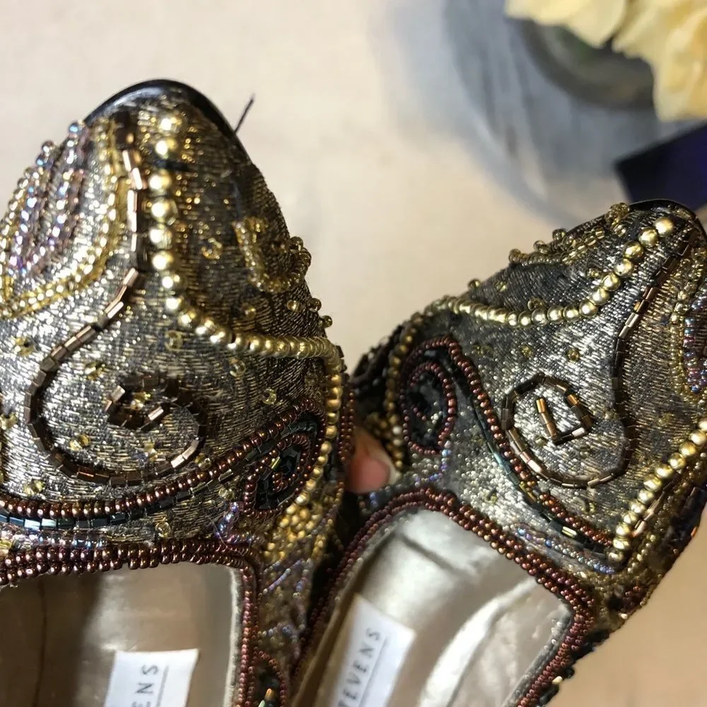 New Valerie Stevens beaded gold pumps - Picture 11 of 11